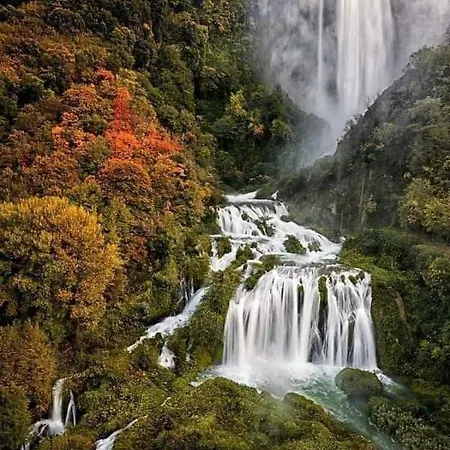 Sopra Le Nuvole Piediluco