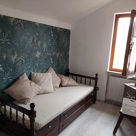 Sopra Le Nuvole Apartment *
