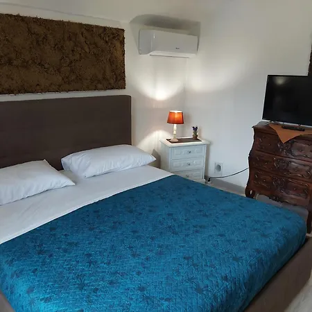 Sopra Le Nuvole Piediluco